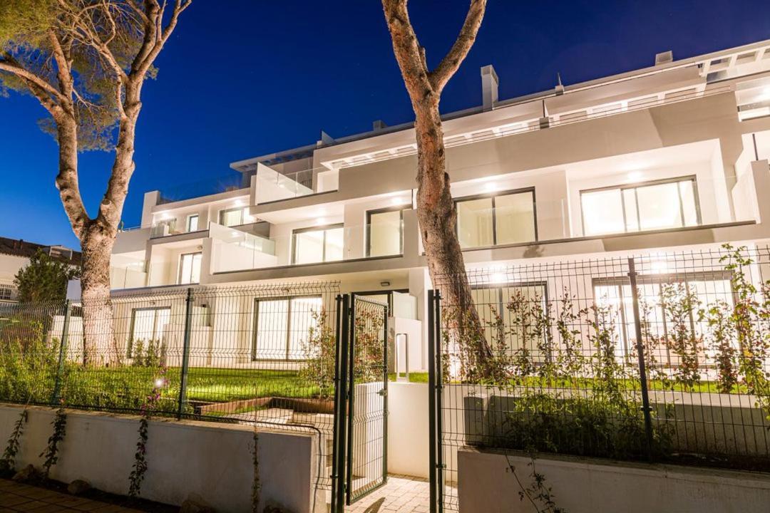 Appartamento Penthouse On The Golden Mile Marbella Esterno foto