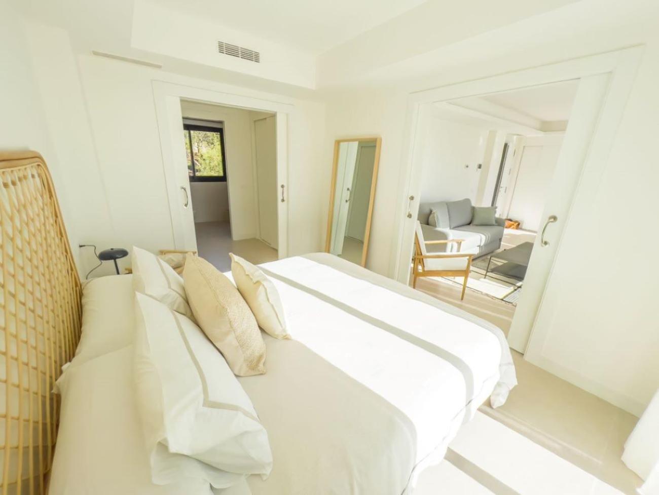 Appartamento Penthouse On The Golden Mile Marbella Esterno foto