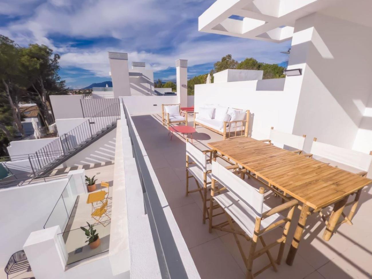 Appartamento Penthouse On The Golden Mile Marbella Esterno foto
