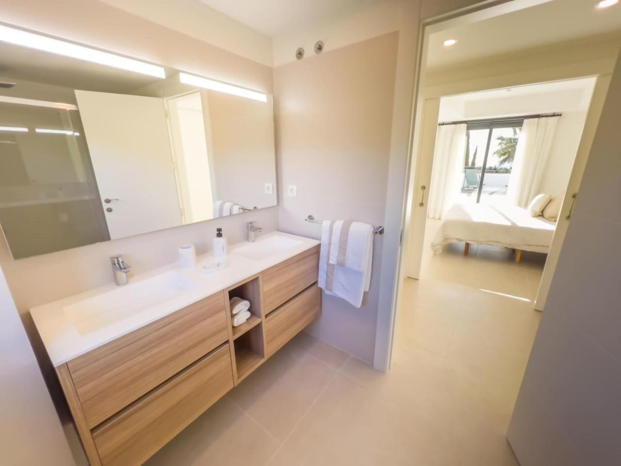 Appartamento Penthouse On The Golden Mile Marbella Esterno foto